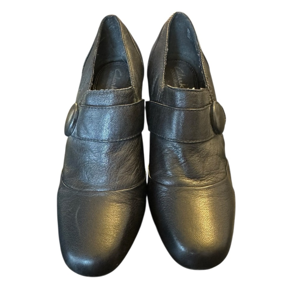 Clarks Bendables Black Leather Button Heels size 8 1/2 - Picture 3 of 10